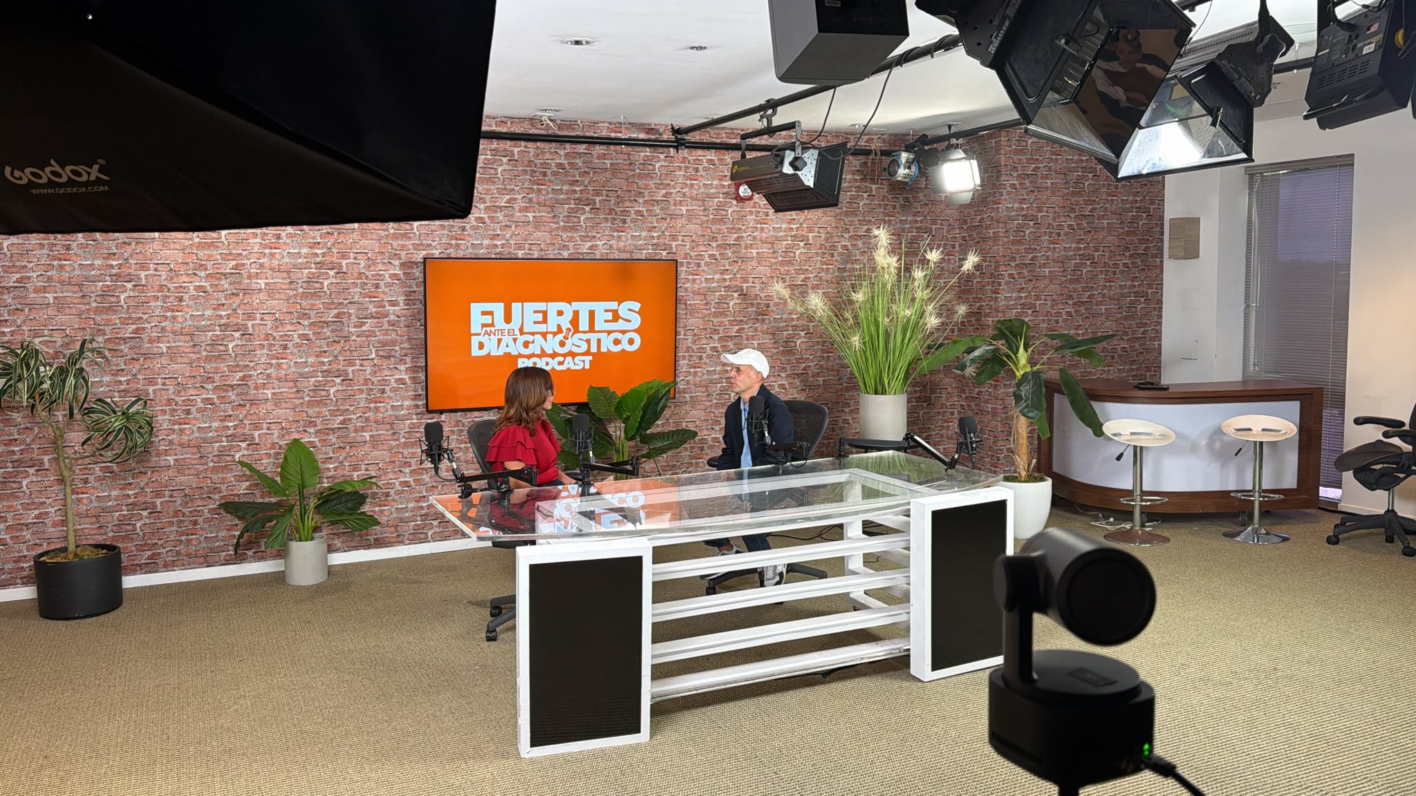 Estudio de grabación de Fuertes ante el Diagnóstico durante una entrevista